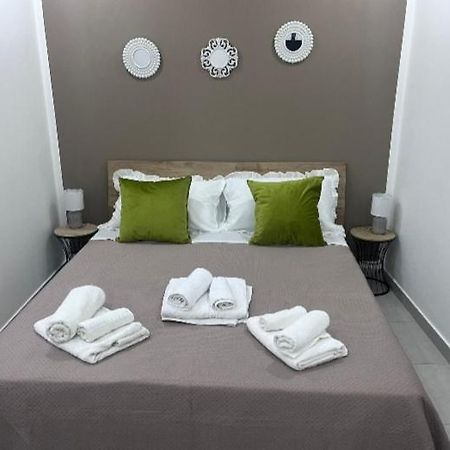 Le Stanze Di Rosalia Bed & Breakfast ปาแลร์โม ภายนอก รูปภาพ