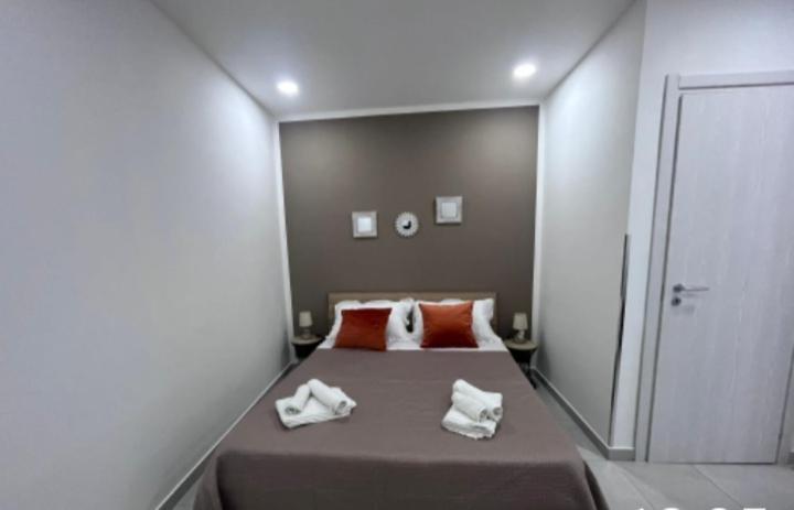 Le Stanze Di Rosalia Bed & Breakfast ปาแลร์โม ภายนอก รูปภาพ